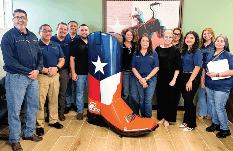 Leadership Mercedes IV Explores Listening, Empathy and Community History; Applications Open for Next Class