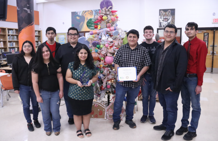 Mercedes Transition Academy Wins Tree Decorating Contest